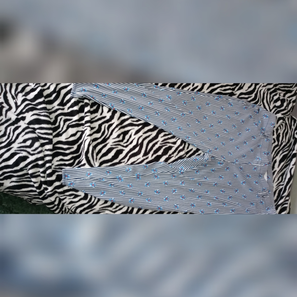 Time N Tru Floral Stripe Jeggings